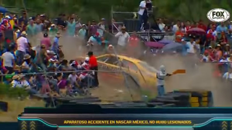 Αγωνιστικό πέφτει πάνω στους θεατές